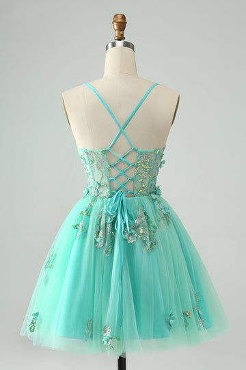 Vestido de fiesta de tul corto con corsé de lentejuelas y apliques en color verde